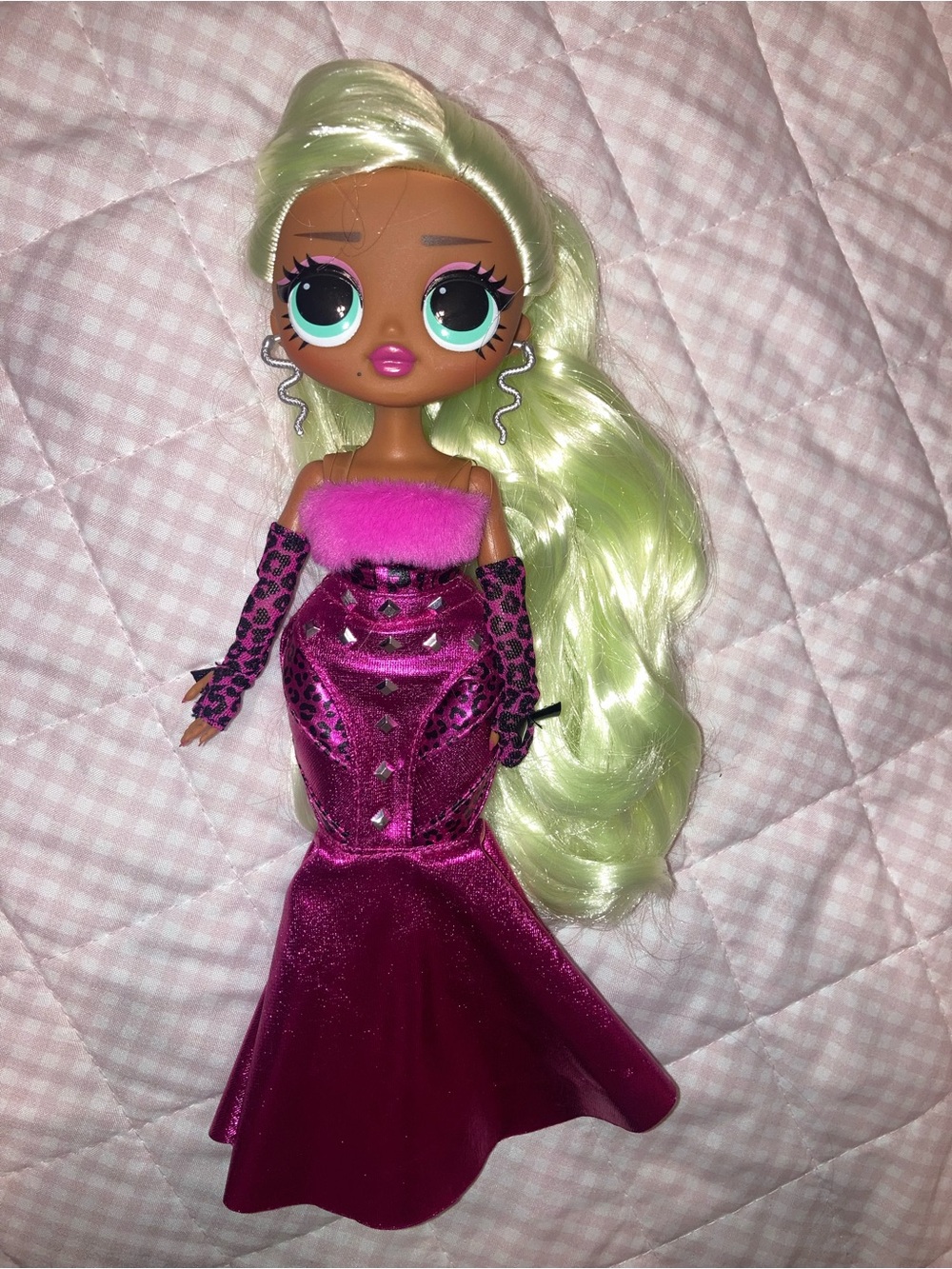 OMG LOL SUPRISE DOLL LADY DIVA LIKE NEW